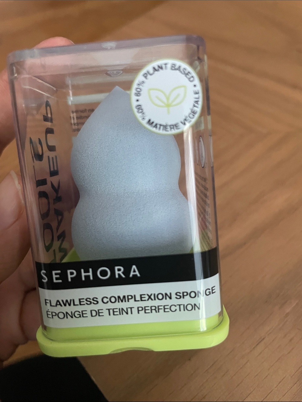 Sephora Light Gray Flawless Complexion Sponge with Lime Base